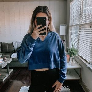 Velvet blue crop sweater